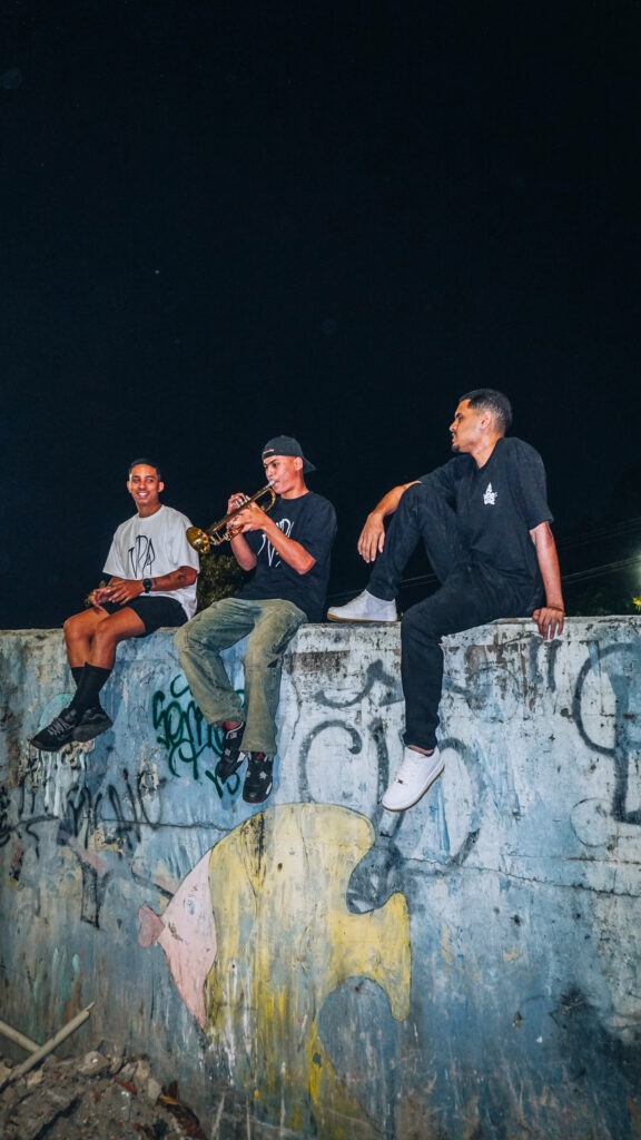 El Gagö tocando trompete