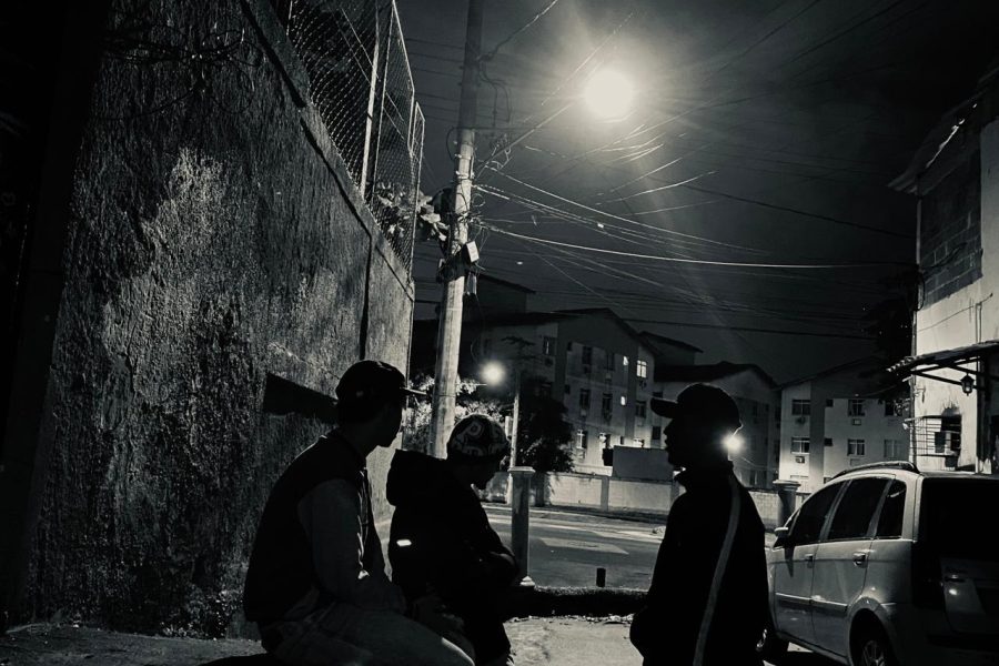 NdrÉaTropa e NADAHITS se unem em “MCS DE PLÁSTICO” e entregam um grime pesado e sem piedade